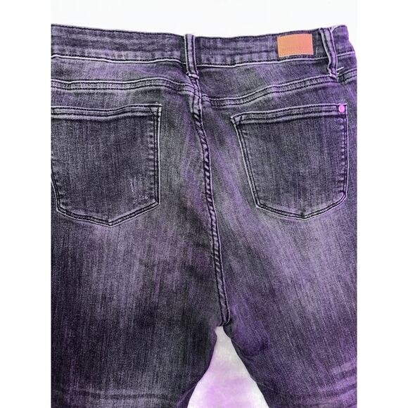 Black Distressed Judy Blue Hem Skinny Jeans – Women’s – Size 32 - Picture 4 of 4